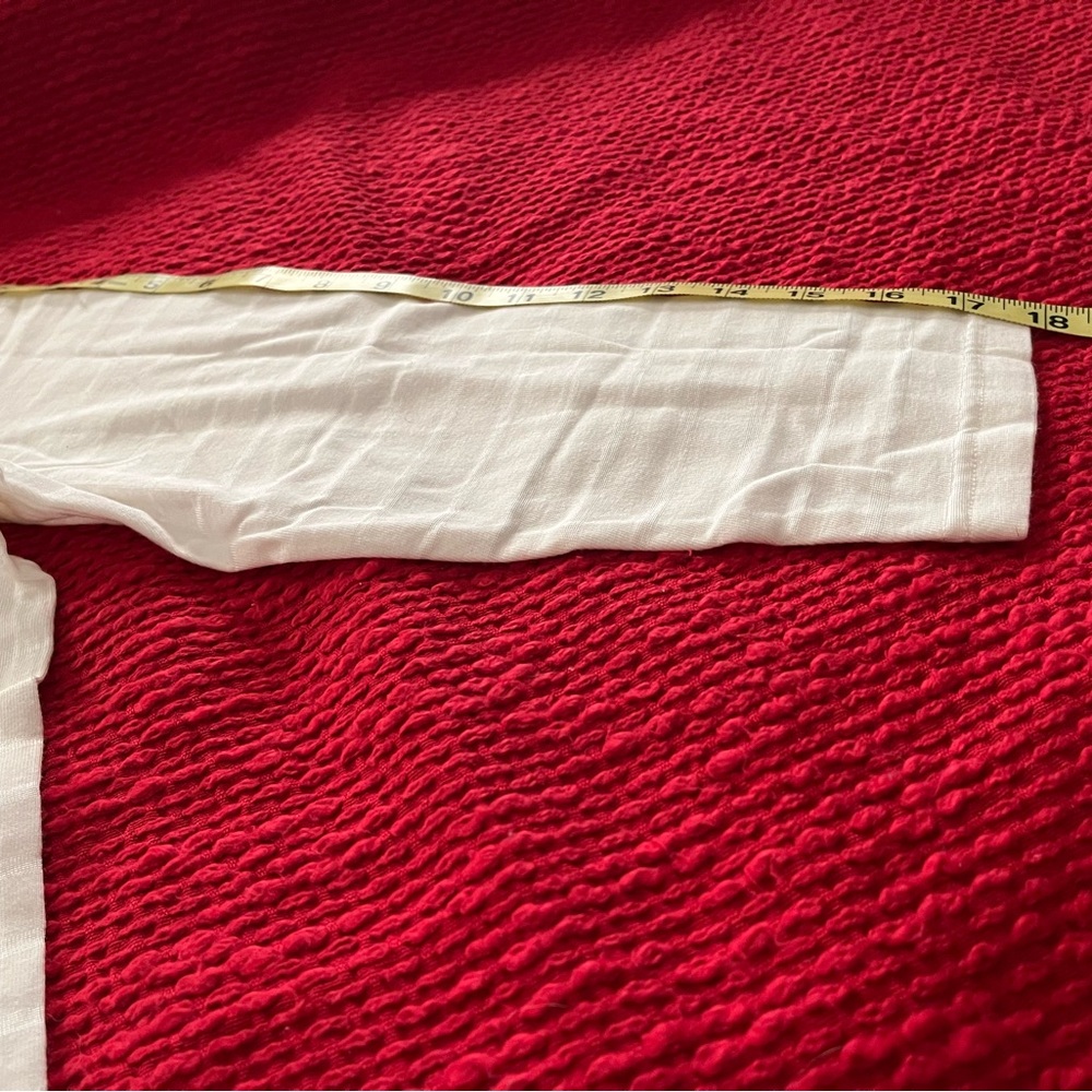 Talbots white pullover. - Picture 4 of 5